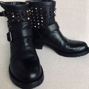 Valentino Rockstud Noir Biker Motorcycle boots 7.5